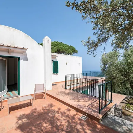 Tra Cielo E Mare - Fantastic Sea View לינה וארוחת בוקר
