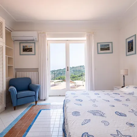 Alojamento de Acomodação e Pequeno-almoço Tra Cielo E Mare - Fantastic Sea View Anacapri (Isola di Capri)